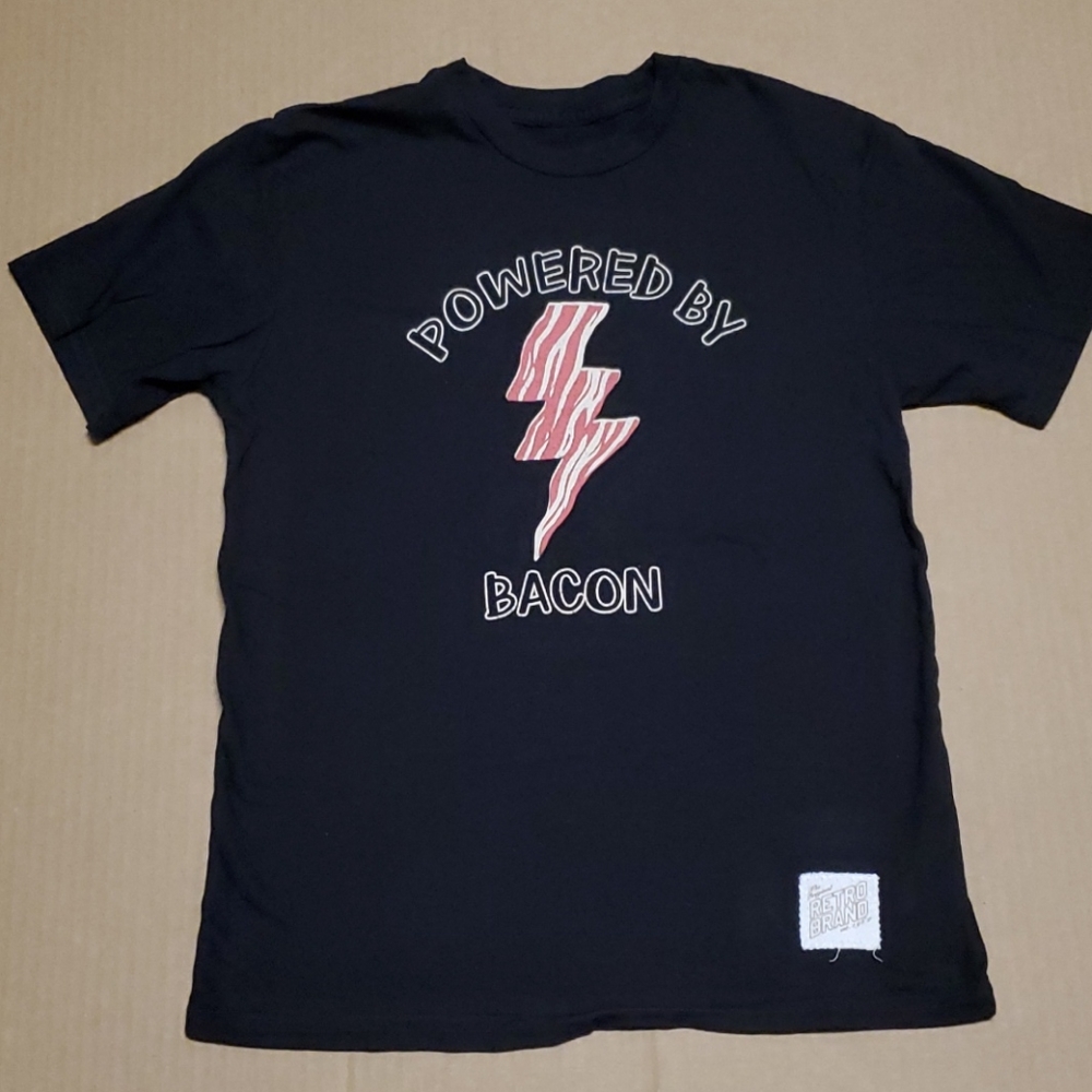 Original Retro Brand "Powered by Bacon" T-shirt Medium
